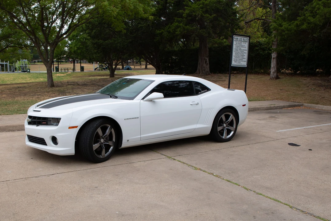 2010 Chevrolet Camaro SS 5th Gen - Image 4 of 31