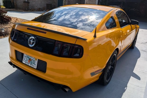 2013 Ford S197 Mustang - Image 2 of 8