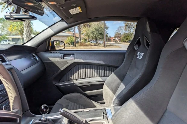 2013 Ford S197 Mustang - Image 4 of 8