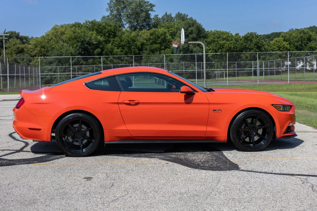 2015 Ford S550 Mustang GT - Image 7 of 31