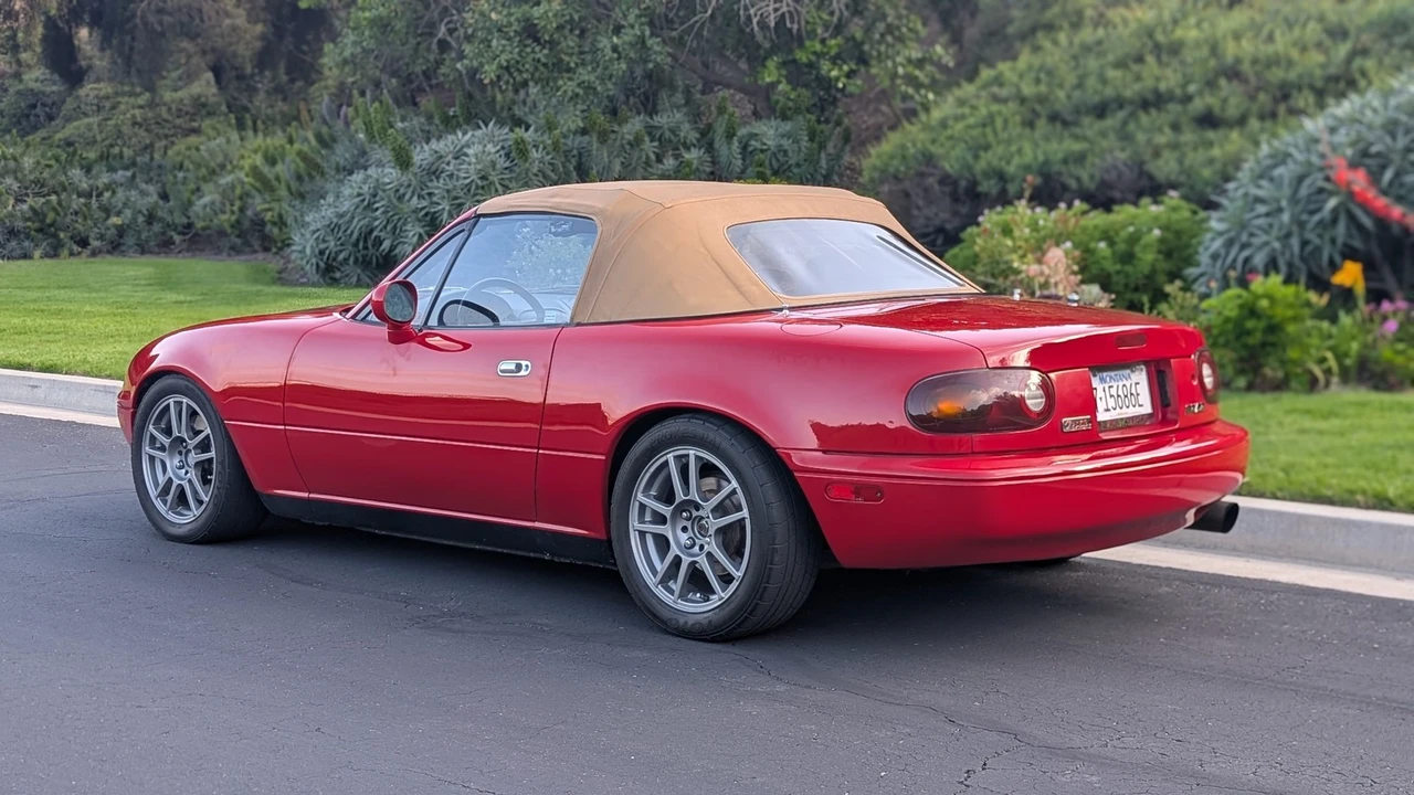 1994 Mazda NA MX-5 Miata - Image 6 of 31