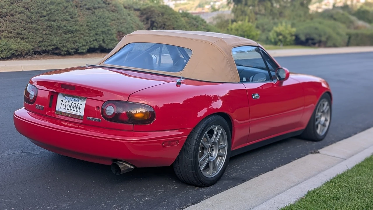 1994 Mazda NA MX-5 Miata - Image 11 of 31