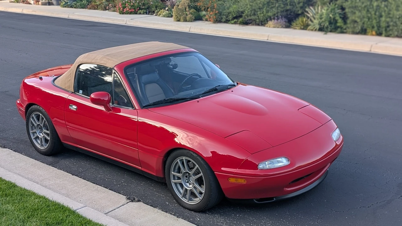 1994 Mazda NA MX-5 Miata - Image 14 of 31