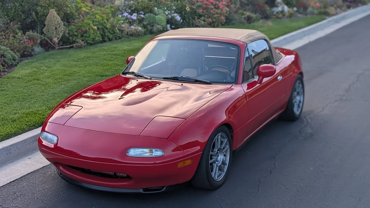 1994 Mazda NA MX-5 Miata - Image 2 of 31