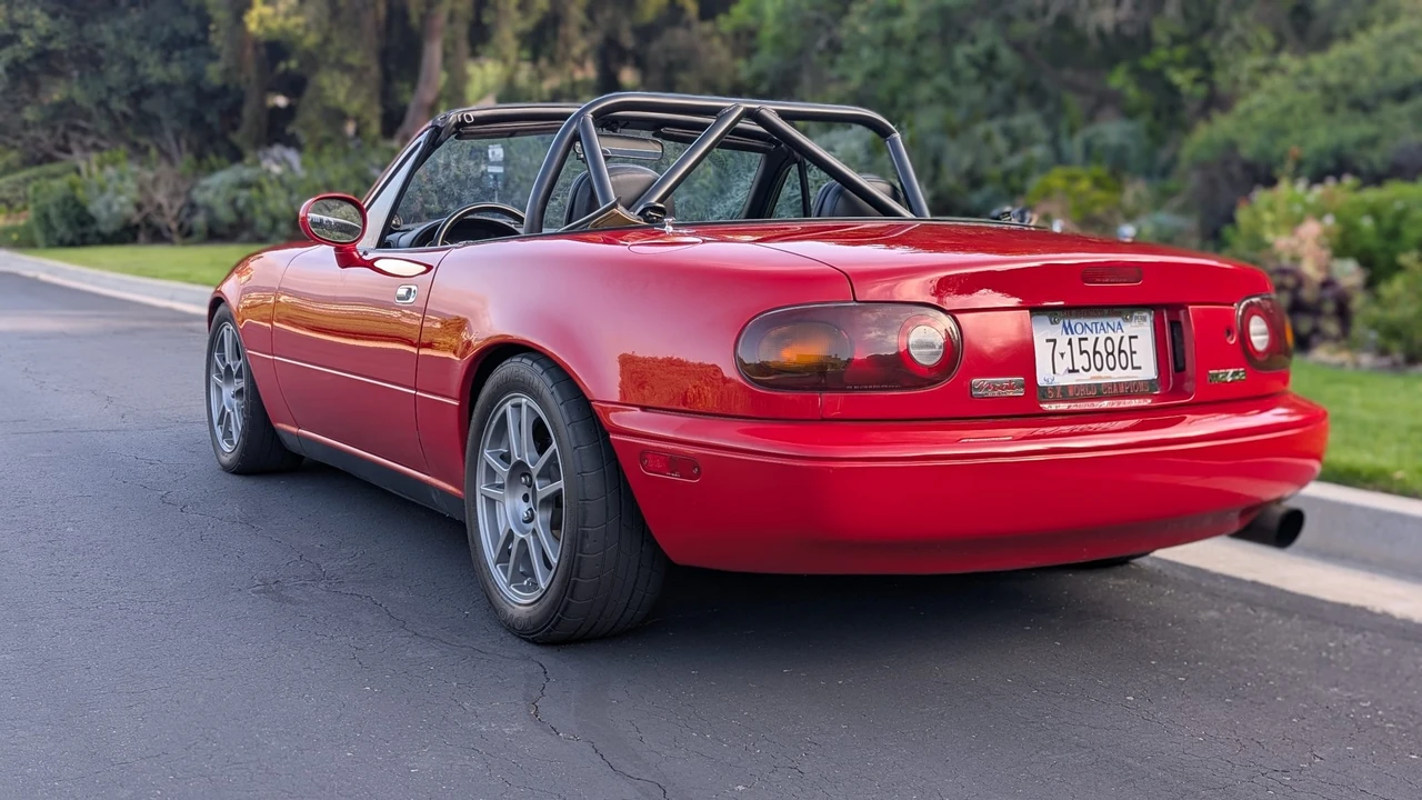 1994 Mazda NA MX-5 Miata - Image 24 of 31