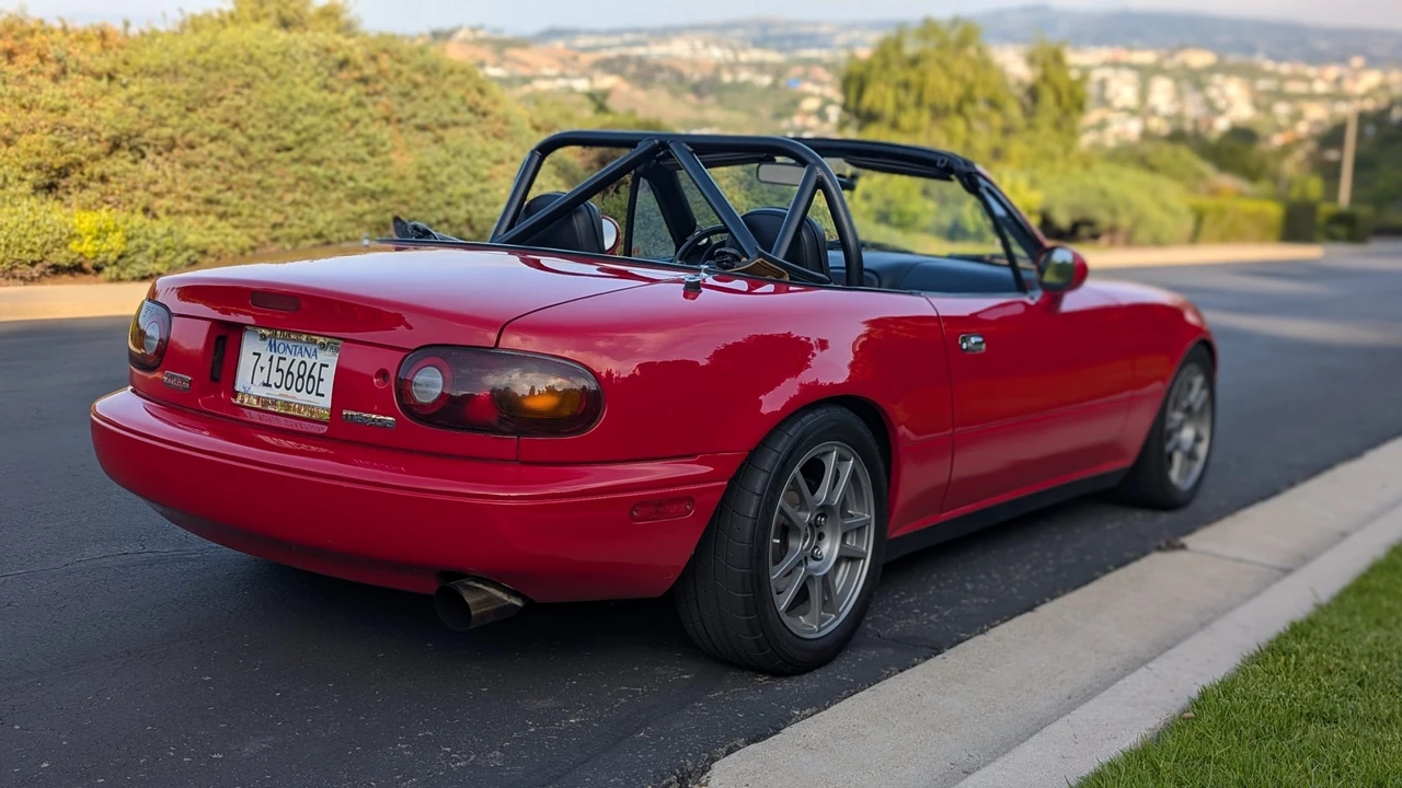 1994 Mazda NA MX-5 Miata - Image 30 of 31