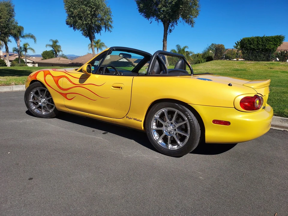 2002 Mazda NB MX-5 Miata - Image 8 of 31