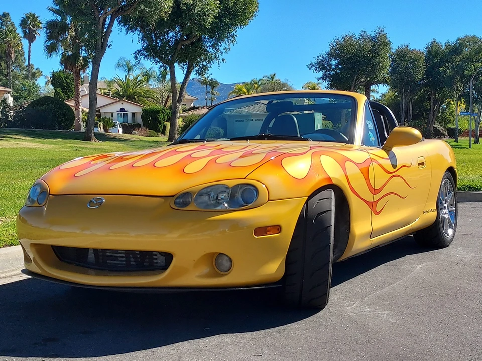 2002 Mazda NB MX-5 Miata - Image 4 of 31