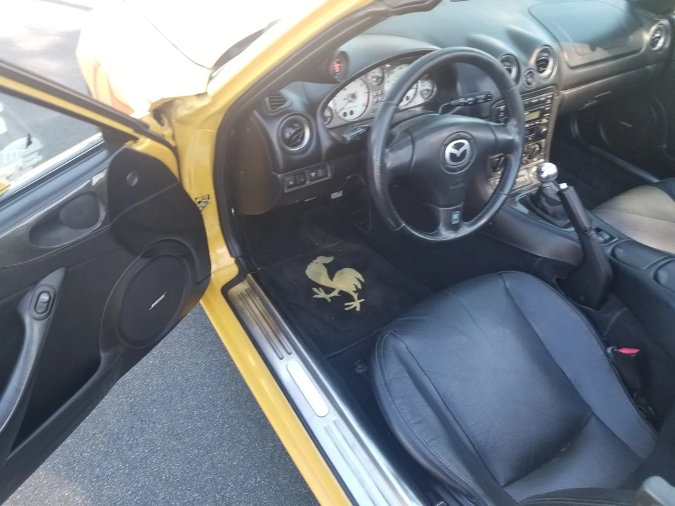 2002 Mazda NB MX-5 Miata - Image 19 of 31