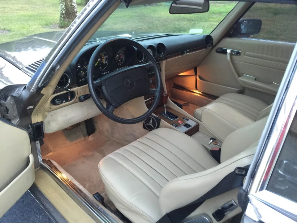 1988 Mercedes-Benz R107 SL-Class - Image 16 of 31