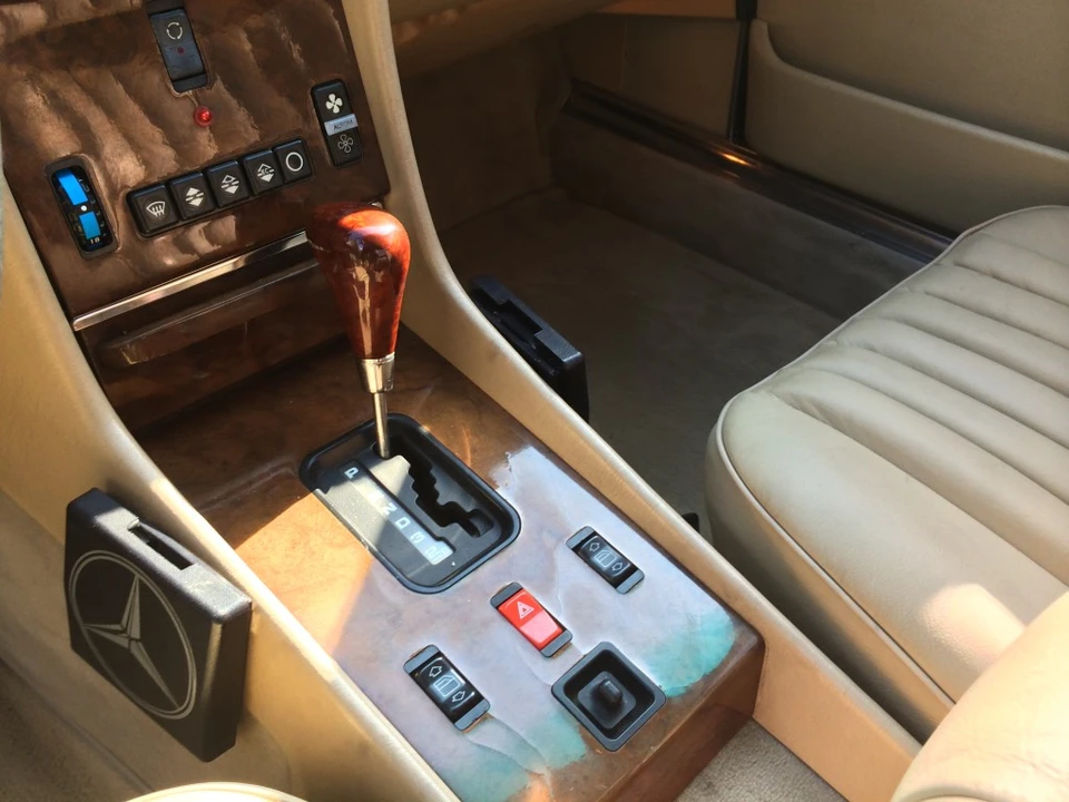 1988 Mercedes-Benz R107 SL-Class - Image 20 of 31