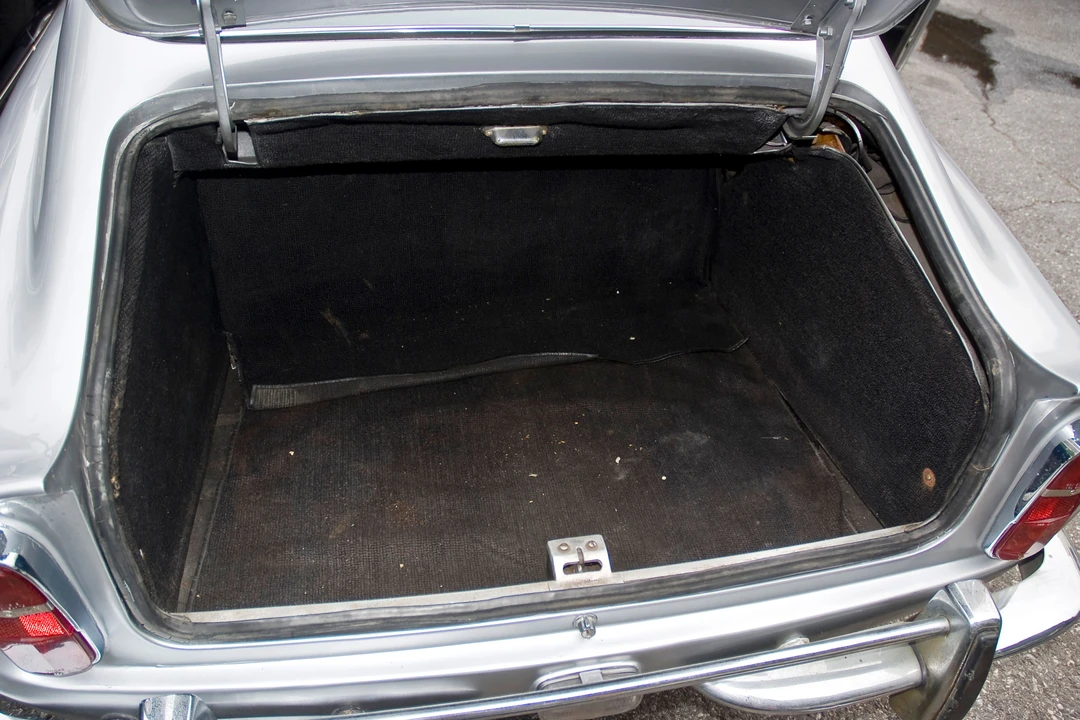 1967 Aston Martin DB6 - Image 3 of 14