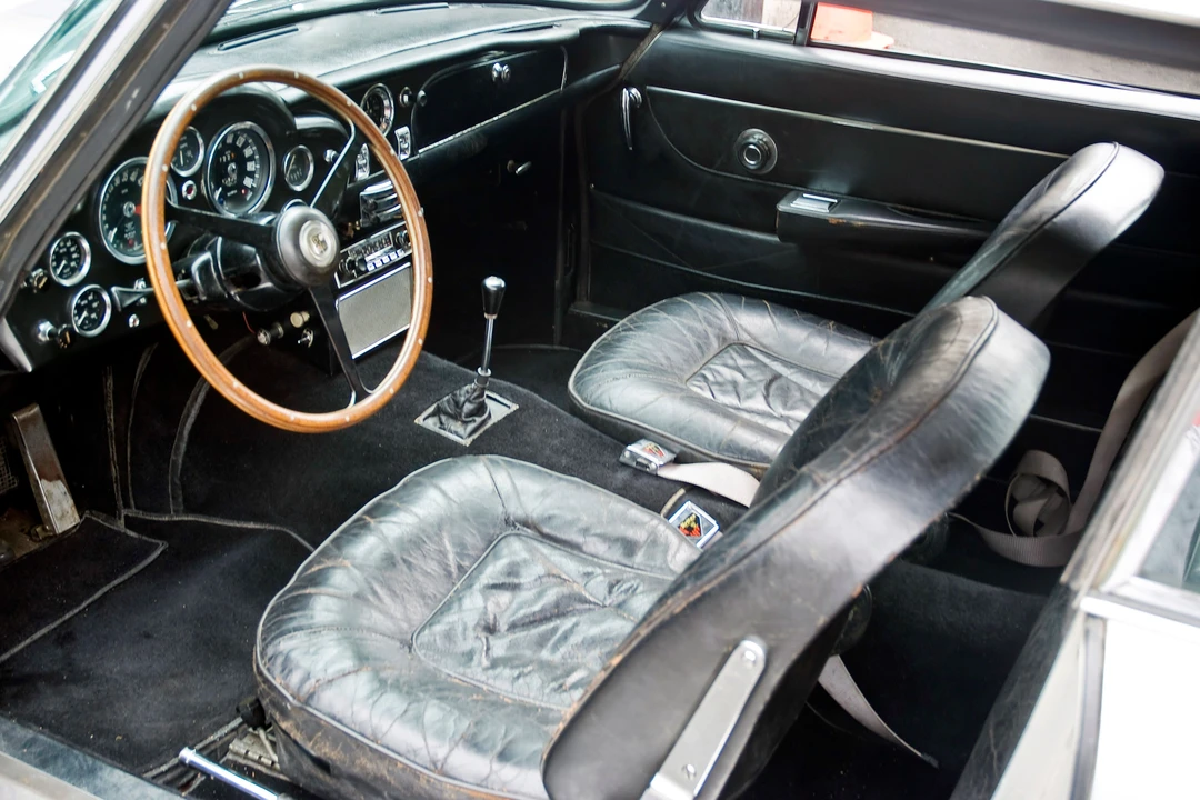 1967 Aston Martin DB6 - Image 14 of 14