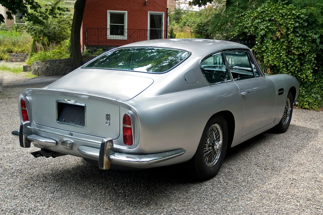 1967 Aston Martin DB6 - Image 9 of 14