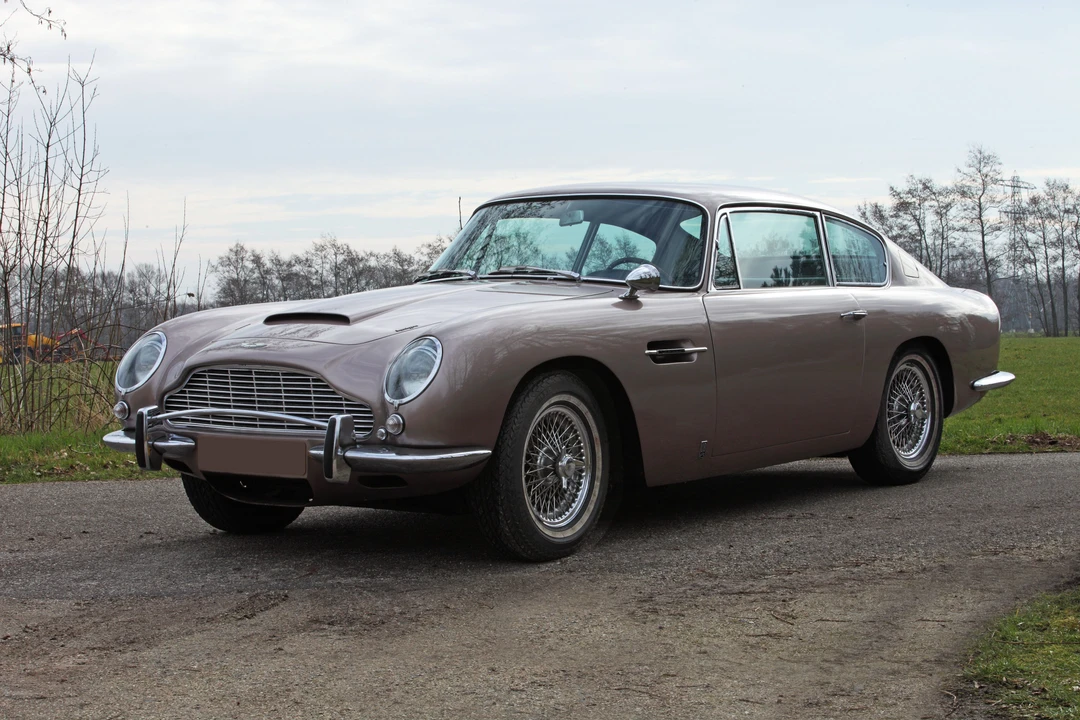 1967 Aston Martin DB6 Vantage - Image 15 of 16