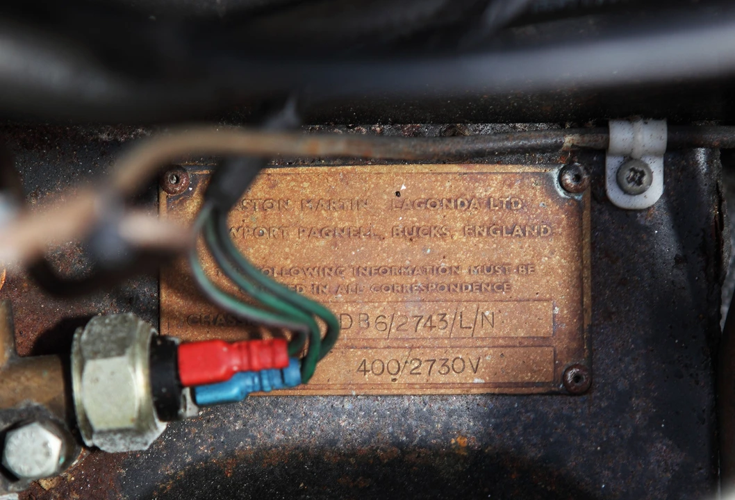 1967 Aston Martin DB6 Vantage - Image 8 of 16