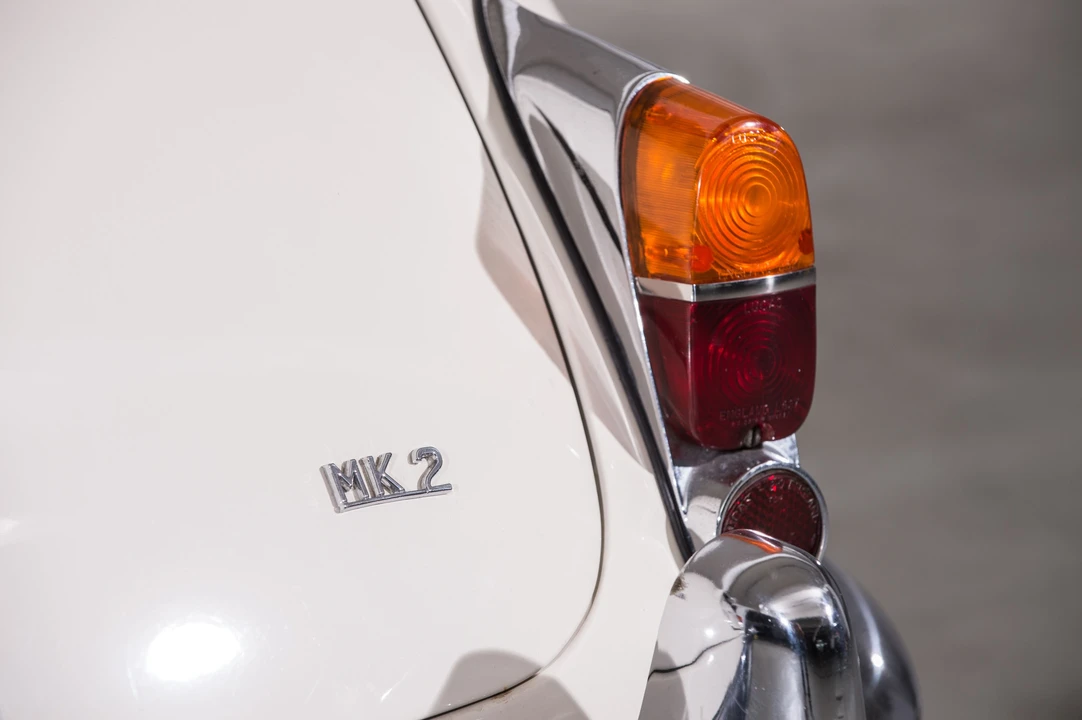 1961 Jaguar Mark II - Image 2 of 19
