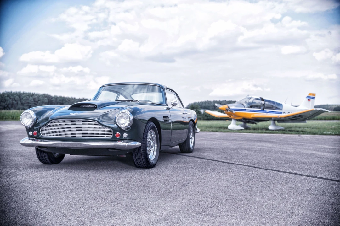 1961 Aston Martin DB4 - Image 6 of 19