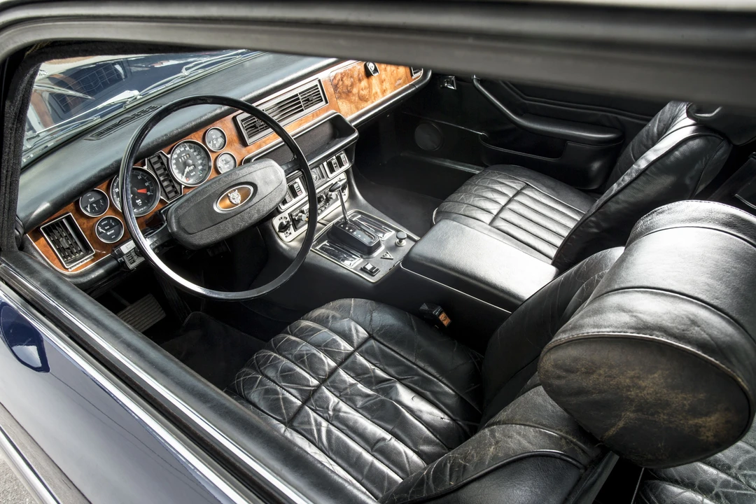 1976 Jaguar XJ Coupe - Image 3 of 4