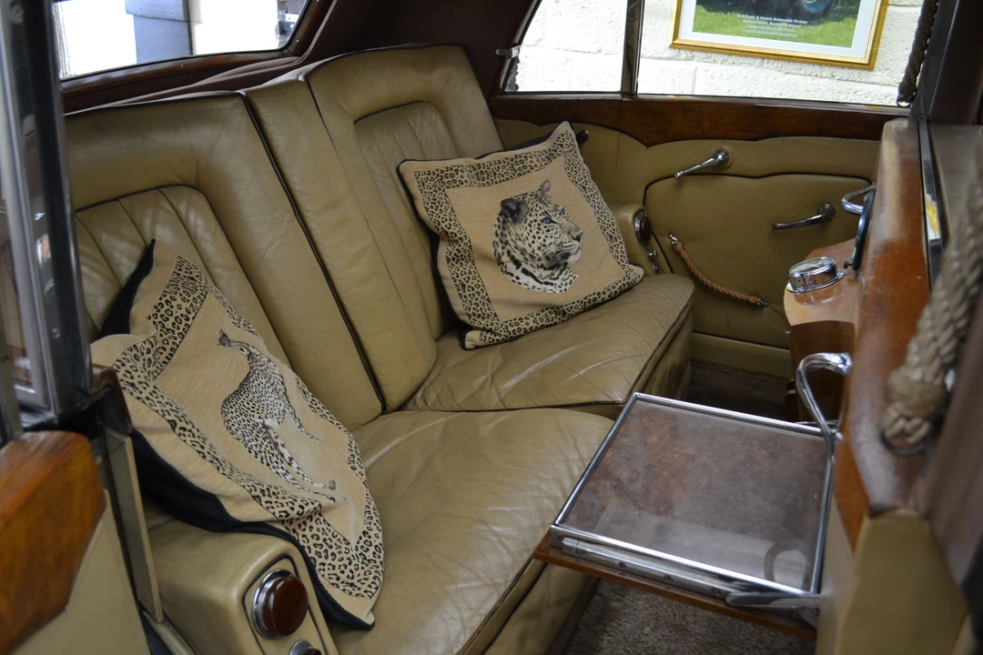 1954 Rolls-Royce Silver Wraith I - Image 9 of 11