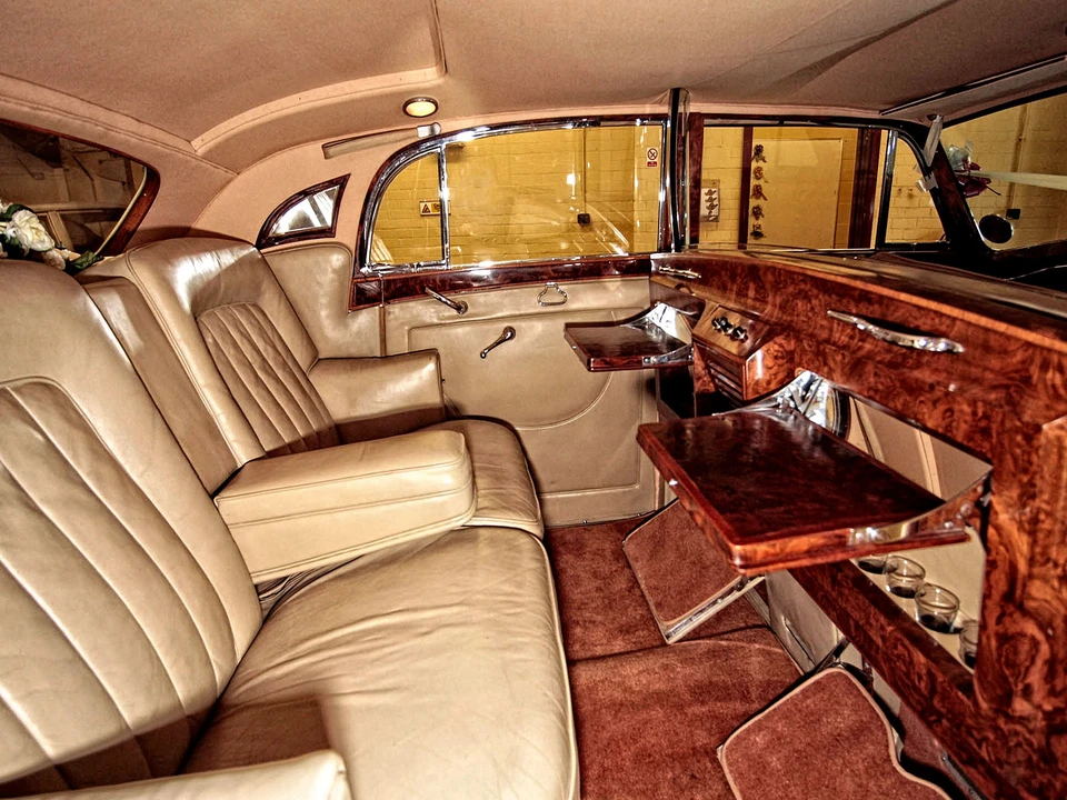 1955 Rolls-Royce Silver Wraith I - Image 4 of 5