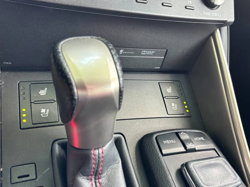 2016 Lexus IS 3rd Gen - Image 16 of 22