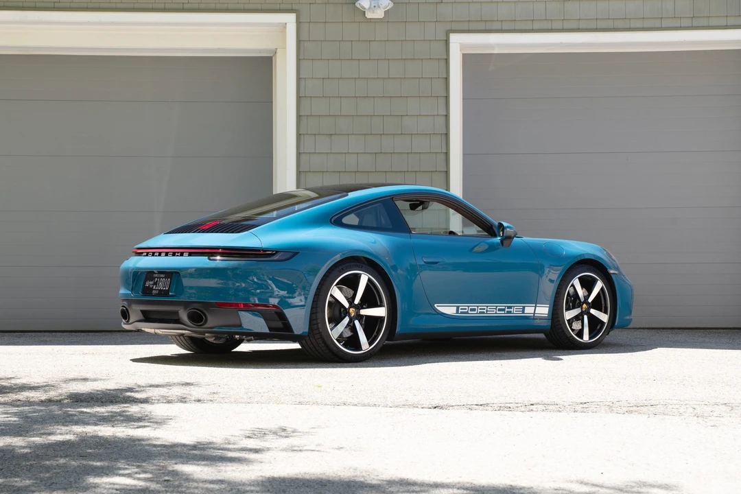 2024 Porsche 992 Carrera S - Image 6 of 31