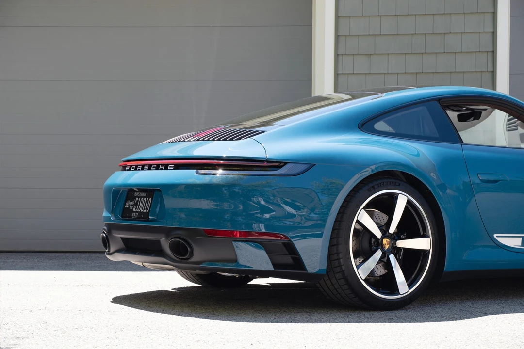 2024 Porsche 992 Carrera S - Image 27 of 31