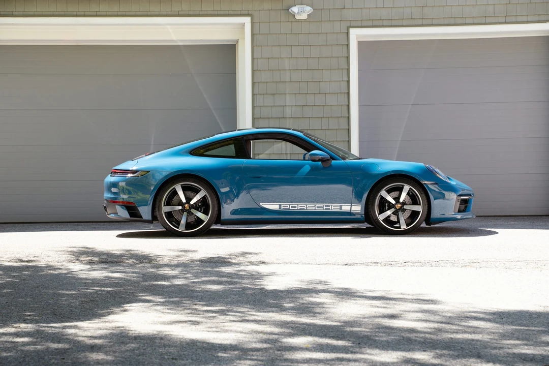 2024 Porsche 992 Carrera S - Image 7 of 31