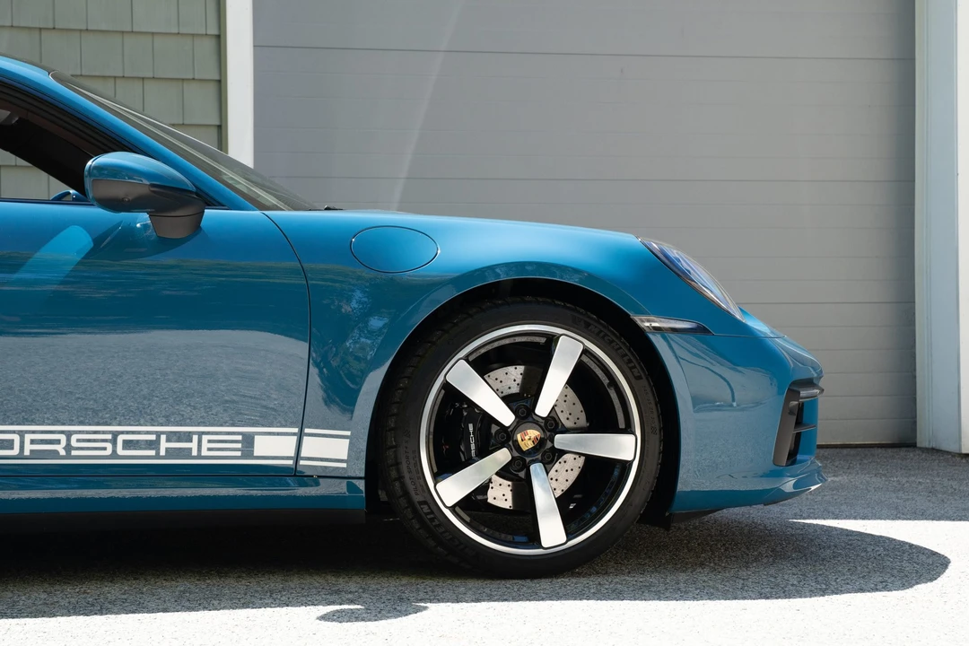 2024 Porsche 992 Carrera S - Image 29 of 31