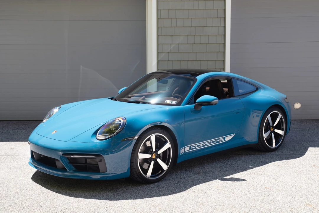 2024 Porsche 992 Carrera S - Image 10 of 31