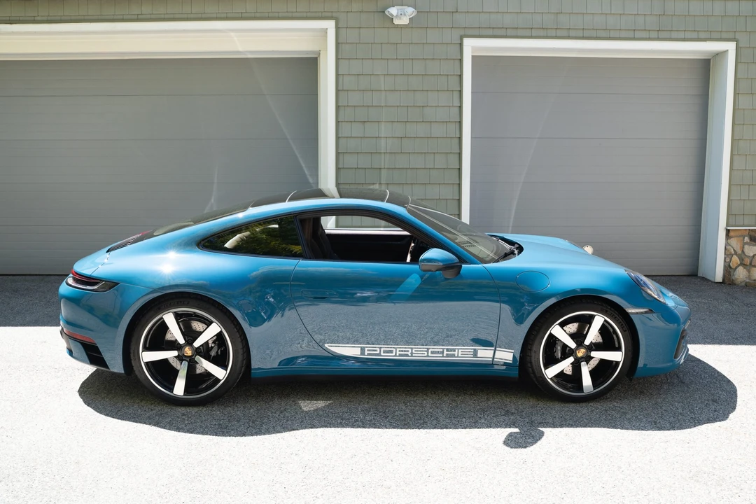 2024 Porsche 992 Carrera S - Image 15 of 31