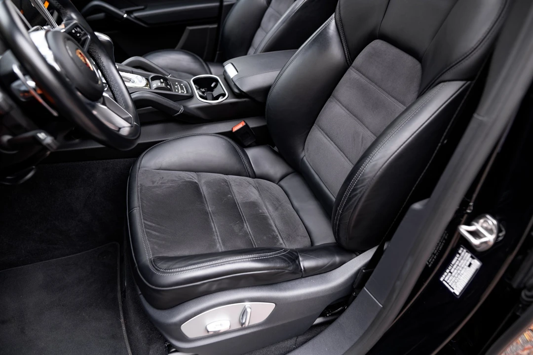 2017 Porsche 958 Cayenne - Image 11 of 31