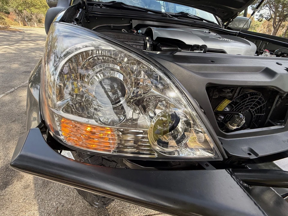 2006 Lexus GX 1st Gen - Image 17 of 31