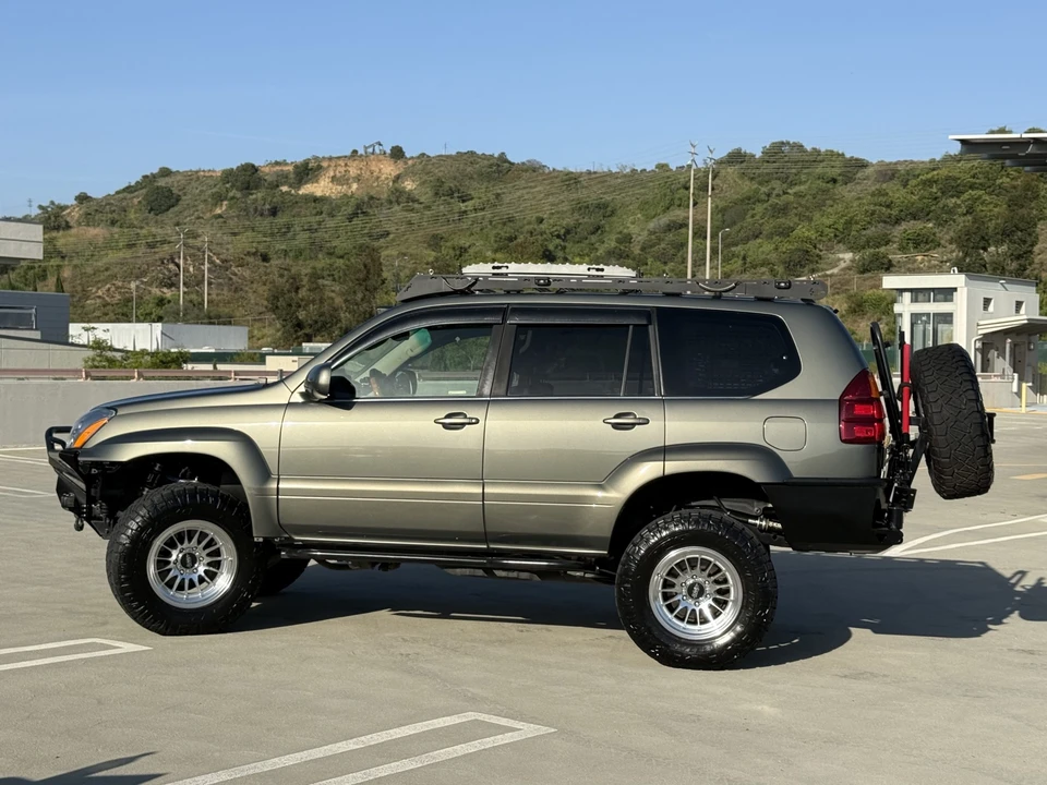 2006 Lexus GX 1st Gen - Image 11 of 31