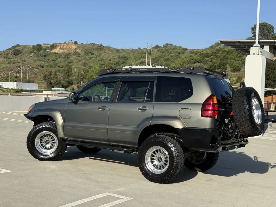 2006 Lexus GX 1st Gen - Image 9 of 31