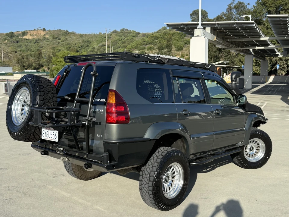 2006 Lexus GX 1st Gen - Image 6 of 31