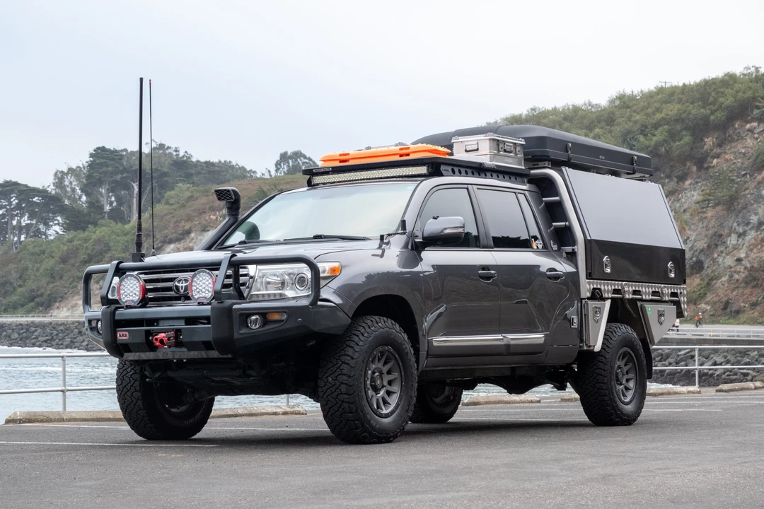 2015 Toyota J200 Land Cruiser - Image 10 of 31