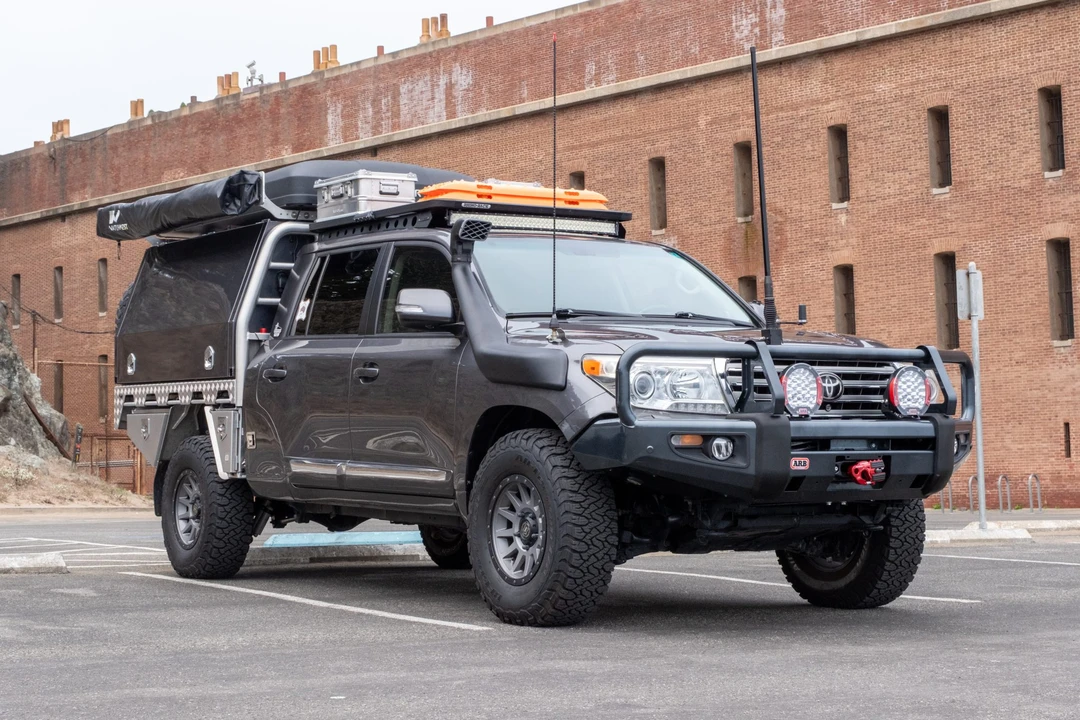 2015 Toyota J200 Land Cruiser - Image 4 of 31