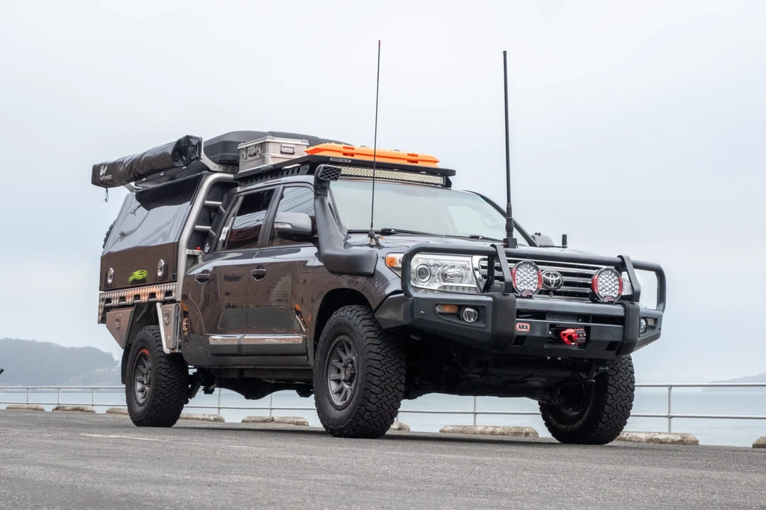 2015 Toyota J200 Land Cruiser - Image 11 of 31