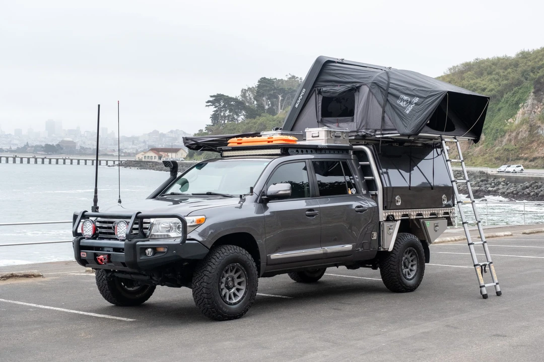 2015 Toyota J200 Land Cruiser - Image 17 of 31
