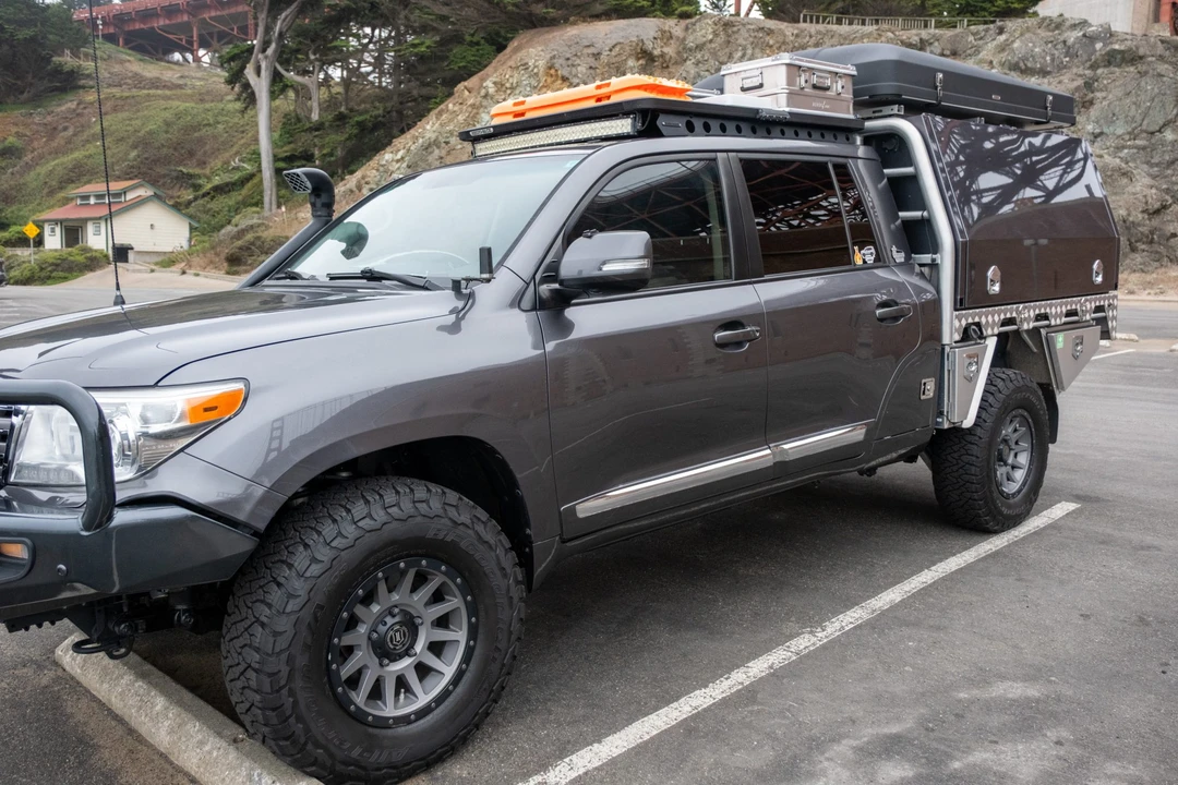 2015 Toyota J200 Land Cruiser - Image 20 of 31