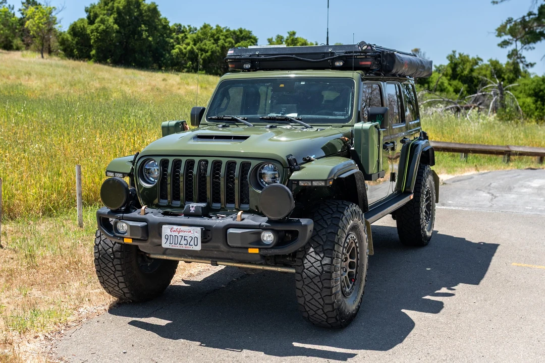 2022 Jeep JL Wrangler - Image 2 of 31
