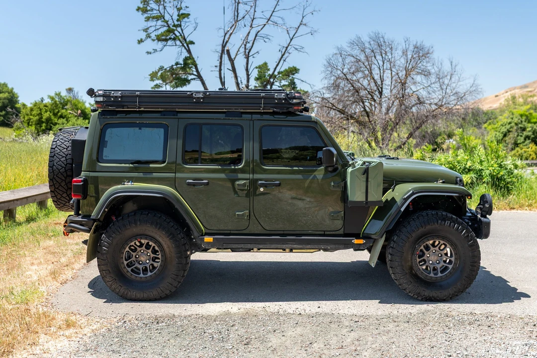 2022 Jeep JL Wrangler - Image 7 of 31