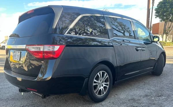 2011 Honda Odyssey - Image 4 of 14