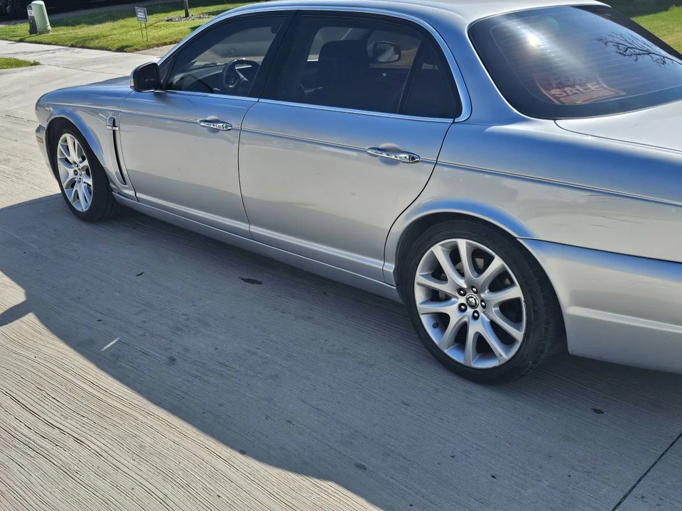 2008 Jaguar X350/X356/X358 XJ - Image 2 of 13