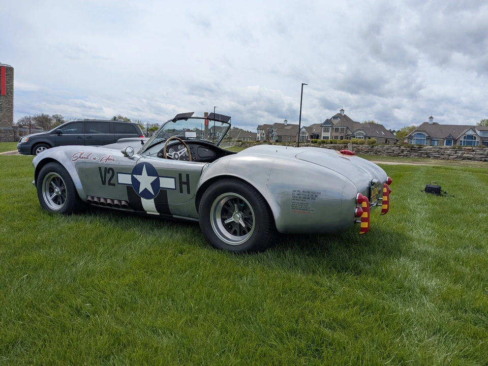 Shelby Cobra Replica - Image 13 of 31