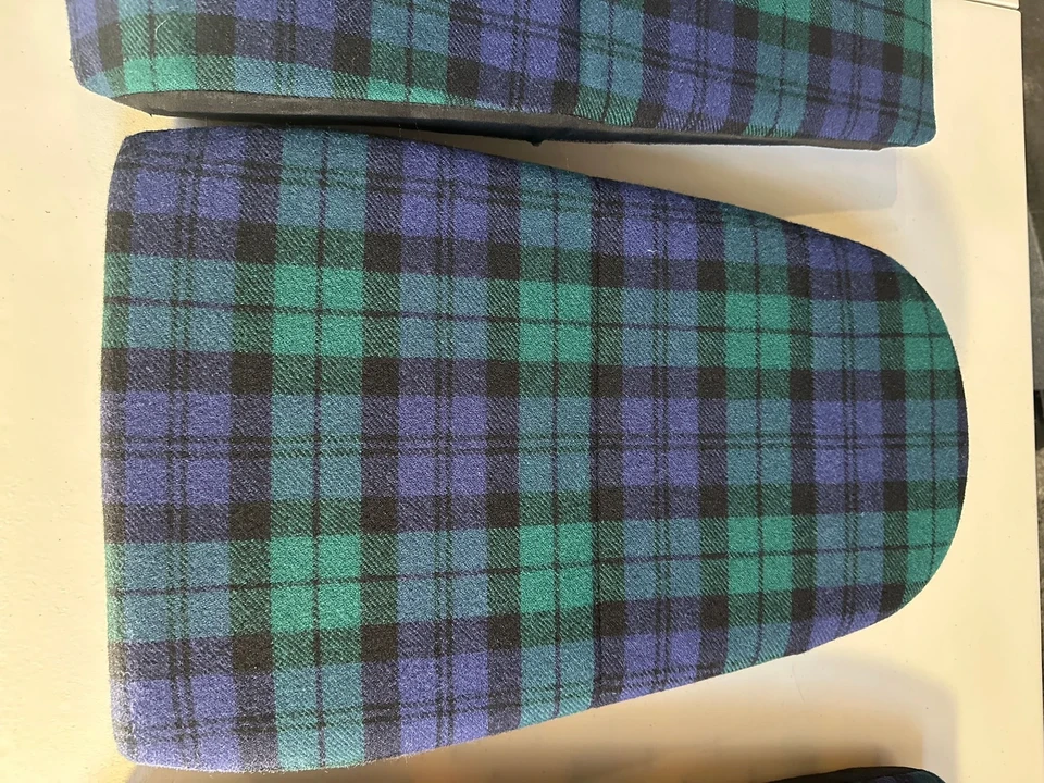 2015 Parts & Memorabilia Seats & Interior - Image 4 of 6
