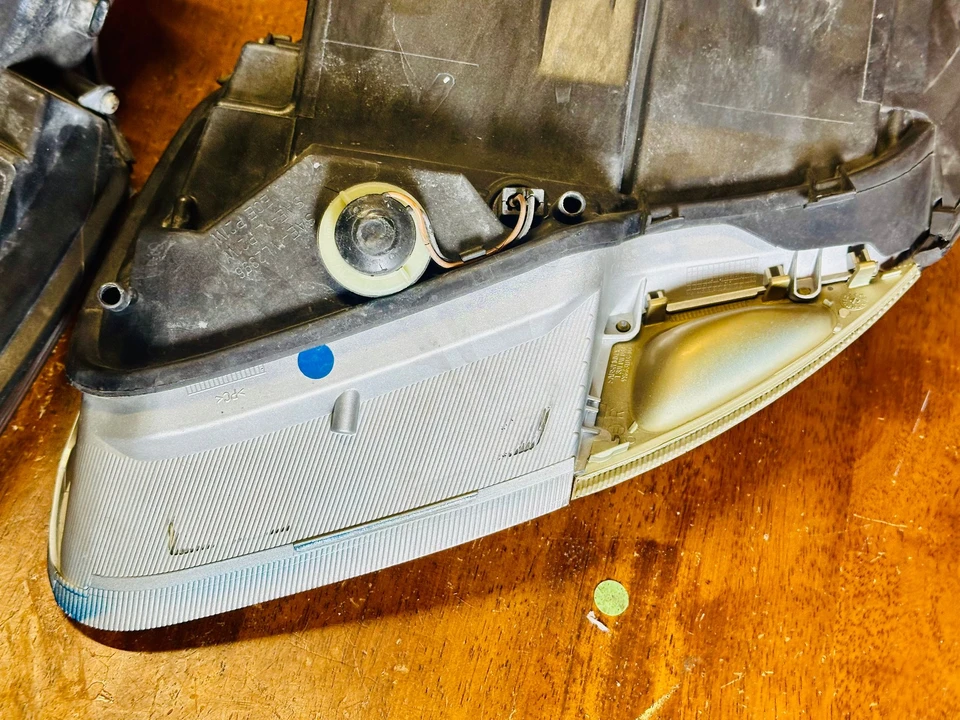 1997 Parts & Memorabilia Bodywork - Image 11 of 14
