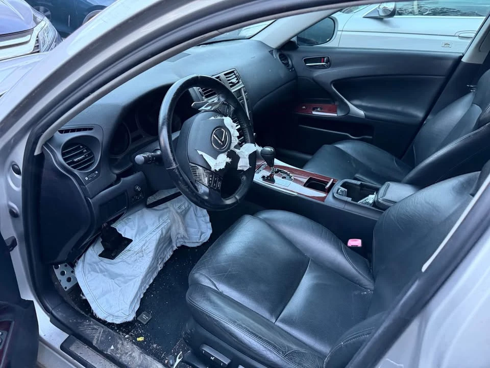 2007 Lexus IS 2nd Gen - Image 4 of 4
